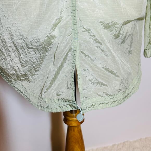 Savvi Lightweight Light Green Nylon Hooded Jacket Size Medium - Picture 6 of 10